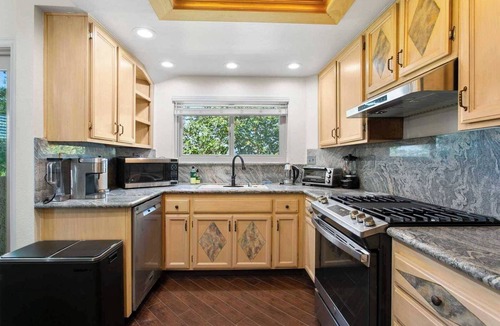 Valle Lindo House | Newly Renovated｜Communal Pool｜20min to Disney｜Backyard｜Dedicate Workspace #41910
