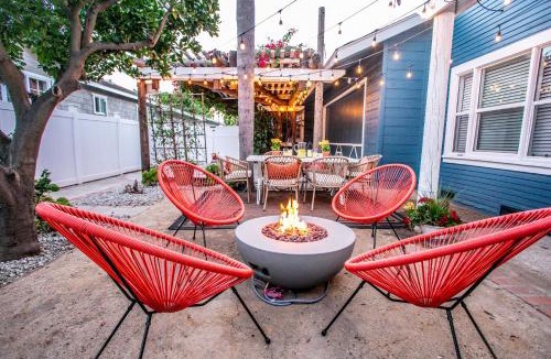 Willmore Apartment | Newly Renovated Gem Mins to Convention Center, Beaches and Downtown LB A