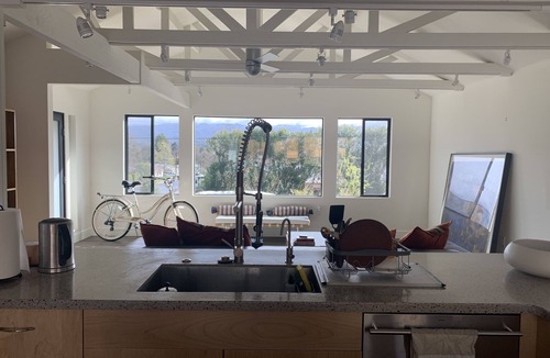 Ukiah House | Newly renovated modern home with ADU, Outdoor shower, Luxurious garden and patio
