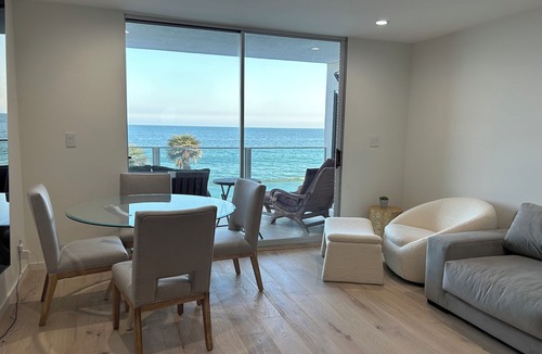 Eastern Malibu Condo | NEWLY RENOVATED Ocean Front Carbon Beach Malibu Escape