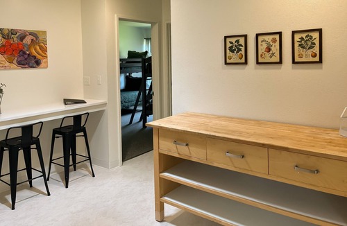 Grass Valley House | Newly renovated rural retreat space!