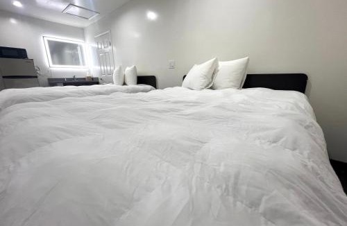 East Side Costa Mesa Hotel | Newport Bay Inn