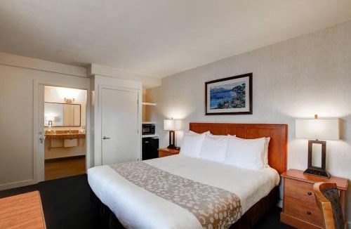 Newport Shores Hotel | Newport Channel Inn