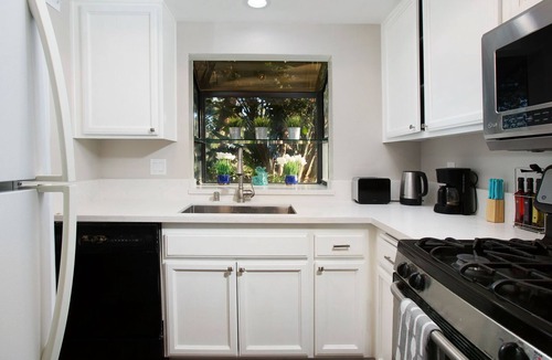 Agoura Hills Apartment | Nice home in Agoura Hills oasis