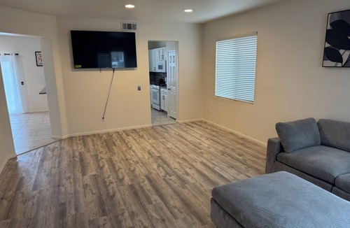 Palmdale House | Nice remodeled House for rent in West side of Palmdale