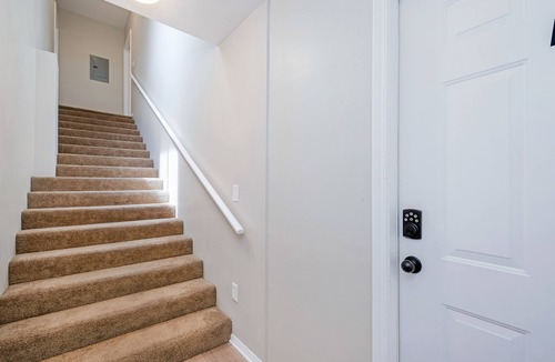 Mid-Wilshire House | Nice Trendy Stay in close proximity to hotspots