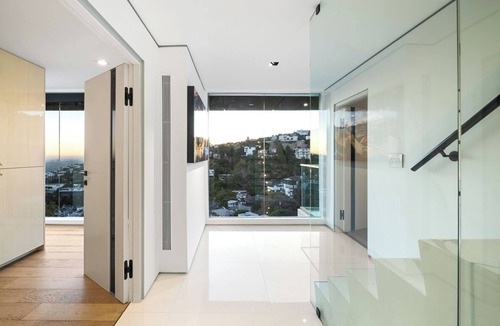 Hollywood Hills West Villa | NIGHTS YOU WILL NEVER FORGET VIEWS YOU WILL NEVER STOP CRAVING
