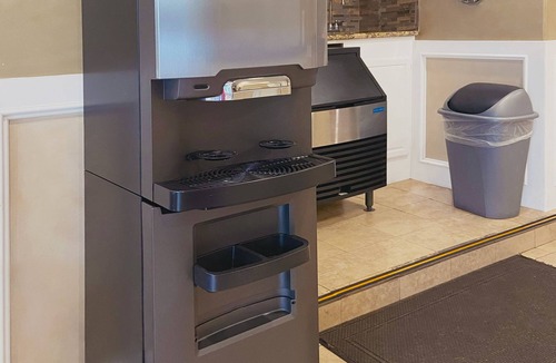 Studio City Hotel | Nite Inn - Walking Distance to Universal Studios Hollywood