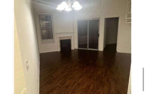 NoHo Arts District Apartment | NOHO ARTS APT