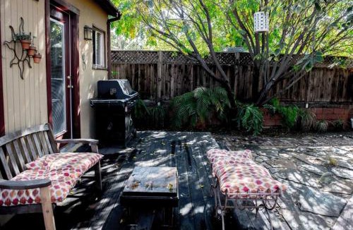 North Hollywood House | NoHo Escape