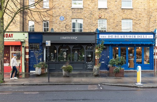 De Beauvoir Apartment | Northchurch Terrace by onefinestay