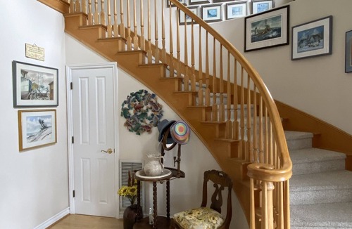 Old Towne House | Now with Air Conditioning! Enjoy Seal Beach! Pool table! Charming and sleeps 8