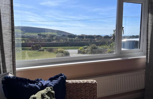 Croyde Cottage | Number 22 - a house that sleeps 7 guests in 5 bedrooms