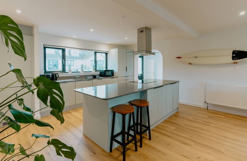 Croyde Cottage | Number 8 - a house that sleeps 8 guests in 4 bedrooms