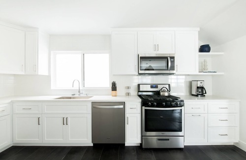 Santa Ana Heights House | O'Neill Buyout by AvantStay | Modern Beach Getaway | Newly Renovated!