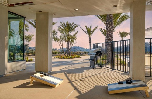 Temecula House | Oasis Del Sol by AvantStay Pool, Hot Tub, Views, Outdoor Dining, Open Spaced Living Area
