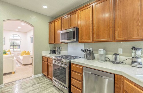 Palmdale House | Oasis of Comfort on Alton Drive – Spacious 4BR Home for 30+ Day Stays #41892