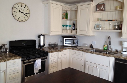 Oxnard Shores House | Ocean and Beach View Townhouse at Mandalay Beach in Oxnard, California