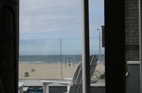 Oxnard Shores House | Ocean and Beach View Townhouse at Mandalay Beach in Oxnard, California
