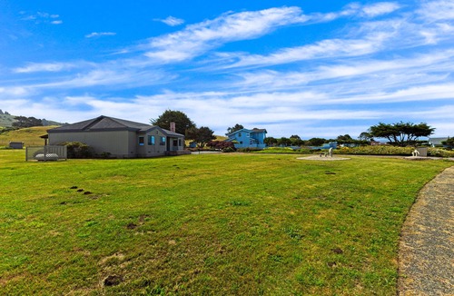 Fort Bragg House | Ocean and hillside views, large patio w/grill, short walk to Sunset Beach