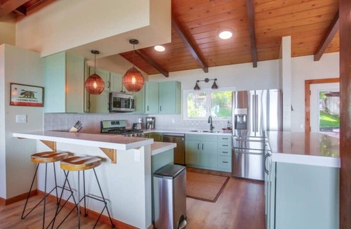 Cardiff-by-the-Sea House | Ocean Blue House Great for Families