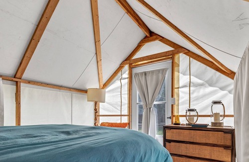 Stinson Beach Apartment | Ocean Breeze - Studio & Glamping Getaway w Hot Tub!