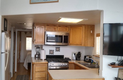 Smith River Apartment | Ocean Front Cabin 11 w Jacuzzi Superb Views