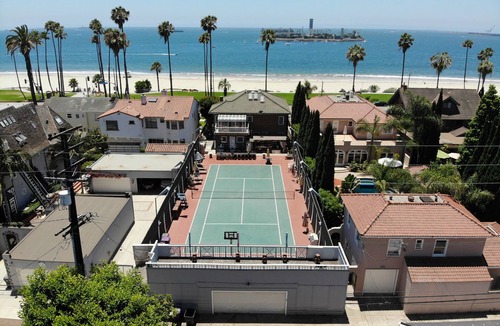 Bluff Park House | OCEAN front house with full PICKLEBALL & TENNIS court.