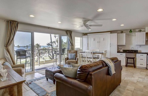 South Mission Beach Condo | Ocean Front View - Steps from the beach!