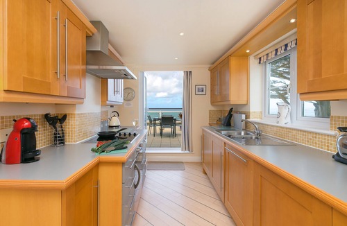 Carbis Bay Cottage | OCEAN GEM, family friendly, country holiday cottage in Carbis Bay