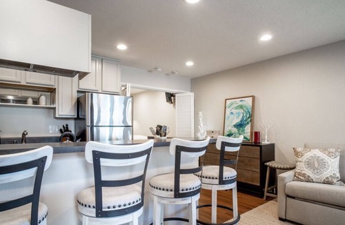 Monterey Condo | Ocean Harbor 130 - Monterey Condo - Surf Sounds