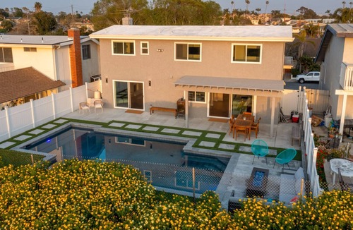Westside Costa Mesa House | Ocean's Edge