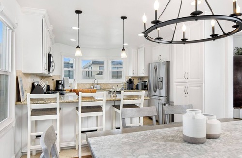 Gas Lamp Section House | OCEAN VIEW/Breathtaking 6 Bedroom/AC/Walk to Beach!