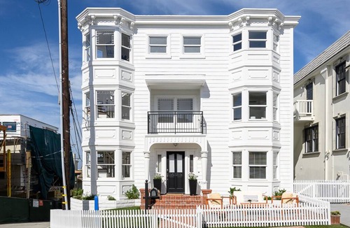Gas Lamp Section House | OCEAN VIEW/Breathtaking 6 Bedroom/AC/Walk to Beach!