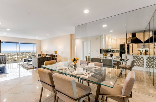 Santa Ana Heights Condo | Ocean-view condo, balcony, clubhouse, gym, pool, hot tub, snowbird haven