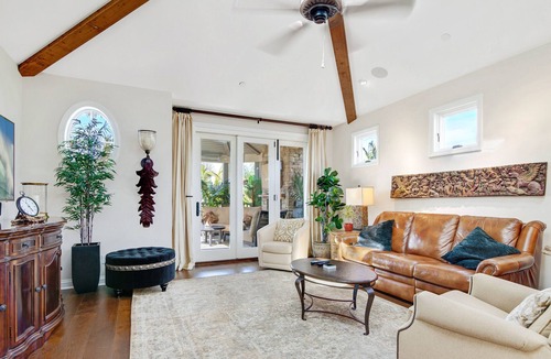 Old Towne House | Ocean-view dream with rooftop deck & balcony with fireplace - walk to beach