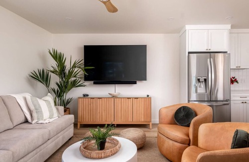 South Oceanside House | Ocean View Escape w/SPA, BBQ, Fire Pit, EV Charger, XBOX & Ps5! Pet friendly!