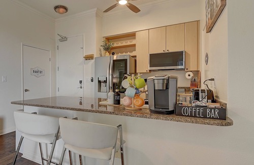 Downtown Long Beach Condo | Ocean View Oasis next to Beach and Convention Center with free parking