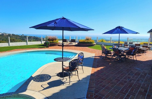 San Juan Capistrano House | Ocean View 4 Bedroom Home with Private, Heated Pool & Jacuzzi with Firepit & BBQ