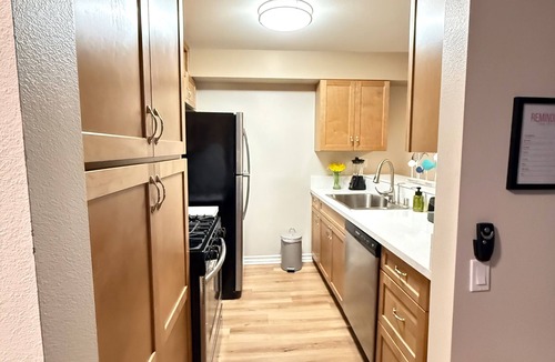 Redondo Beach Apartment | Oceanfront 1 BR w/Pool and Heated Pool
