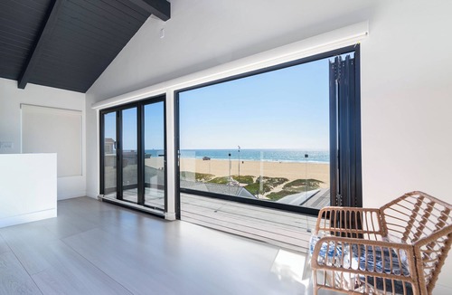 Sunset Beach House | Oceanfront 3-Story Beach House – Luxurious Sunset Beach, Huntington Beach