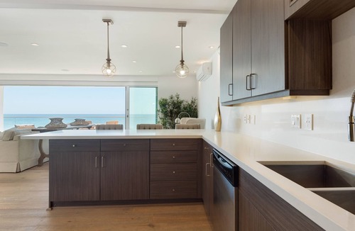 Eastern Malibu House | Oceanfront Beach House the Heart of Malibu!