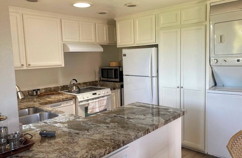 Solana Beach Condo | Oceanfront Complex with Private Beach Access, Sleeps 10