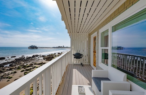 Eastern Malibu Apartment | Oceanfront on Dry Sandy Carbon Beach - Sandpiper