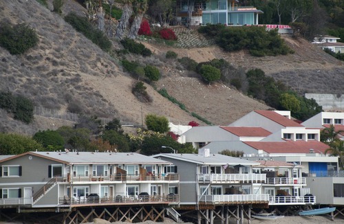 Eastern Malibu Apartment | Oceanfront Retreat on Sandy Carbon Beach - Dolphin