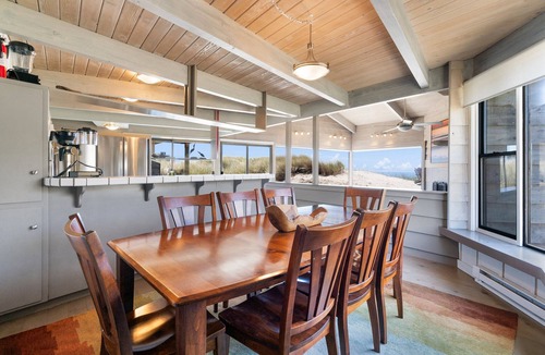 Watsonville House | Oceanfront Retreat Pajaro Dunes Beach, crashing wave views, private beach