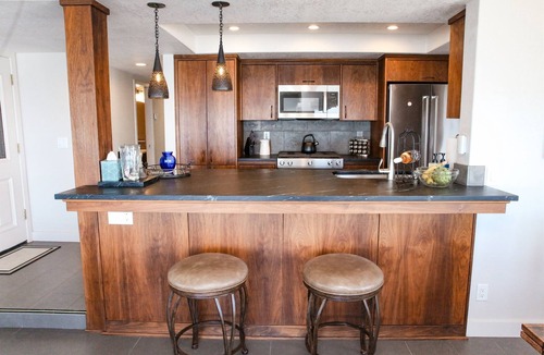 San Simeon Condo | Oceanfront Stay Near Cambria & Beaches 2 En-Suites