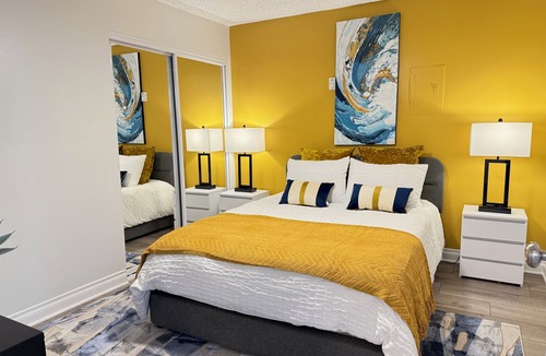 Hermosa Beach Hotel | Oceanfront View 2 BR w Pool & 2 Parking Spaces