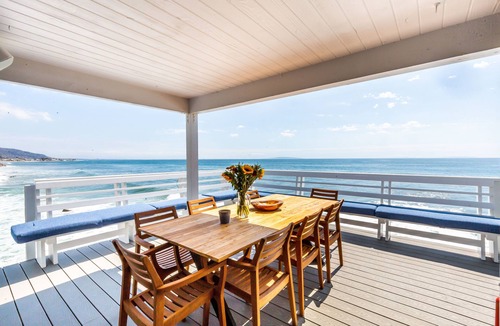 Eastern Malibu House | Oceanfront w/Heated Pool & Hot Tub, Parking, Private Beach Stairs, Fully Stocked