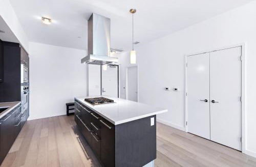 Santa Ana Apartment | Oceanview 25th Floor Luxury Penthouse